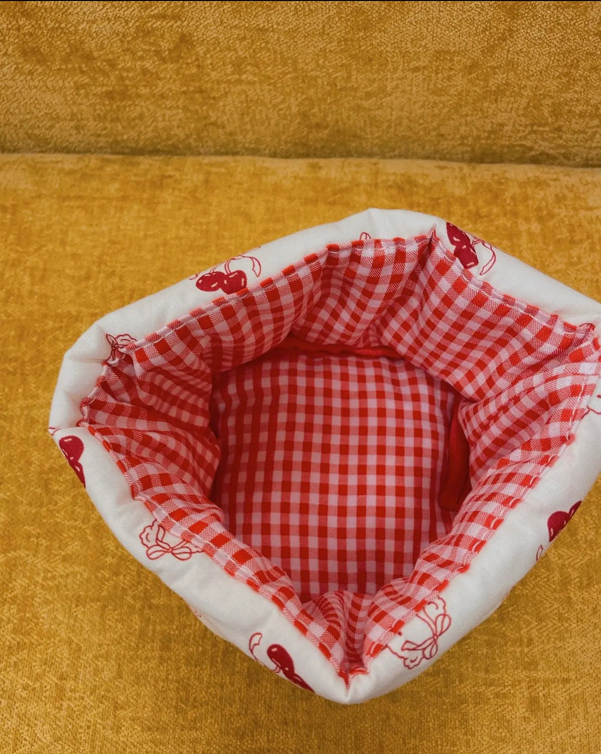 Berry Teddy Make up Holder