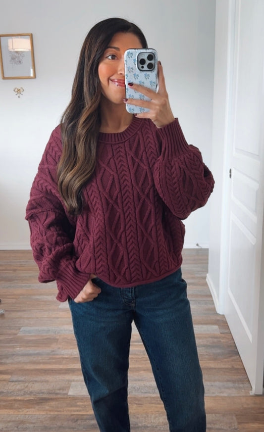 Cable Knit Sweater / Burgundy
