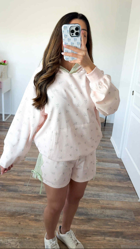 Blooms & Lace Lounge Set