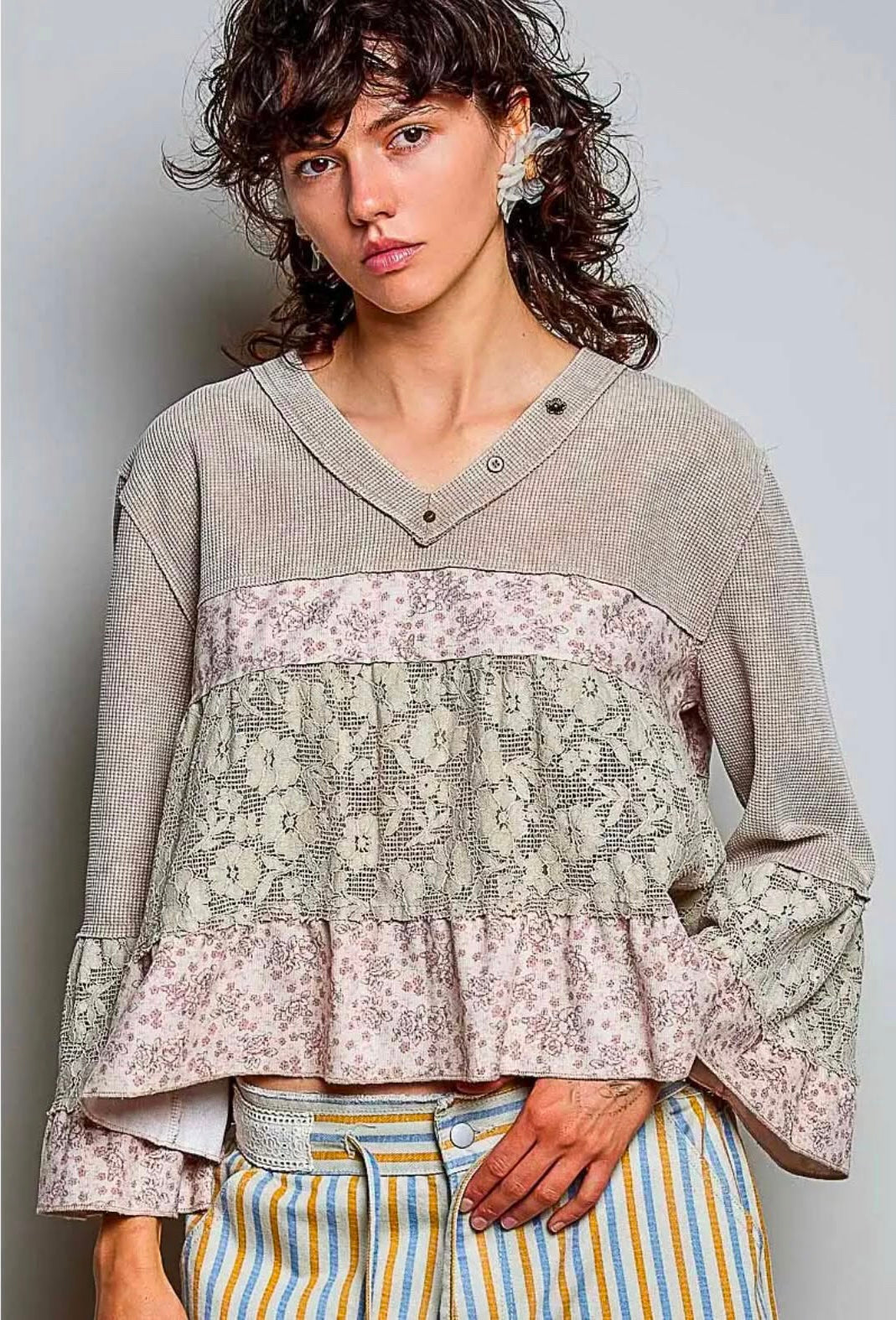 Vintage Floral Lace Top - Sand wash
