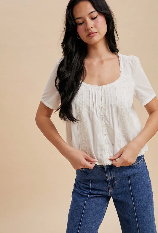 Daisy Lace Top / White