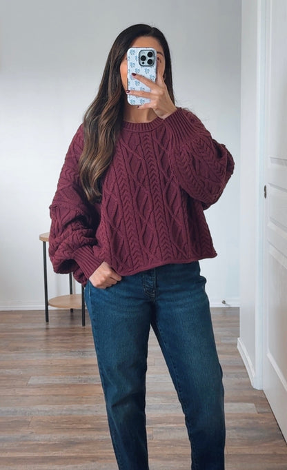 Cable Knit Sweater / Burgundy