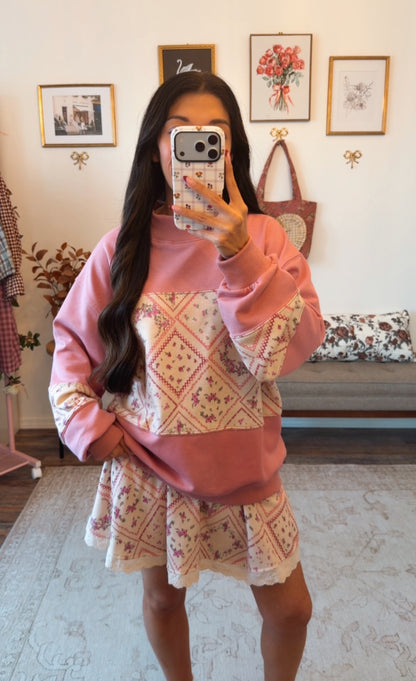 Cozy Girl Book Club Mockneck - Mauve