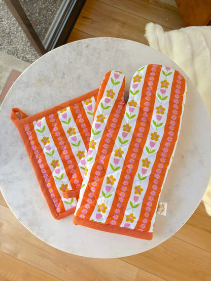 Oven Mitt + Pot Holder Set - Tulip Stripes