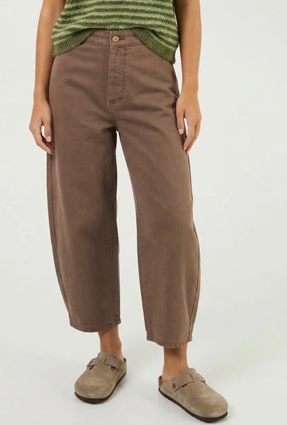 Cafe Mocha Barrel Jeans